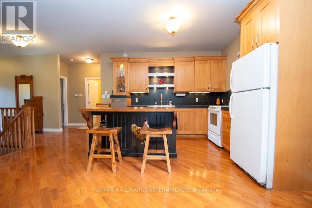 3468 County Rd 36, Trent Lakes, Ontario  K0L 2H0 - Photo 11 - X12997434