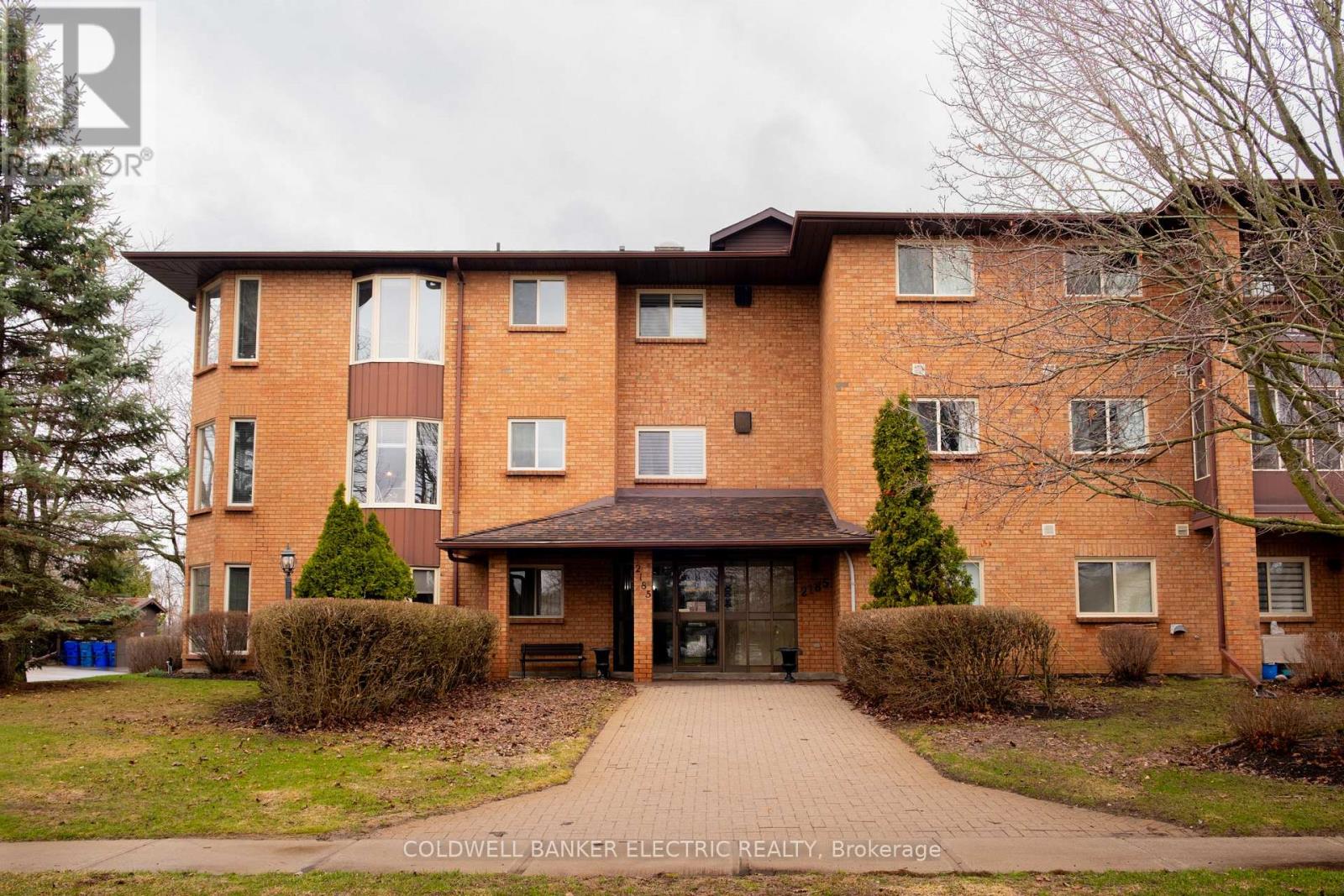 105 - 2185 Walker Avenue N, Peterborough (Ashburnham Ward 4), Ontario  K9L 1T6 - Photo 2 - X12998906