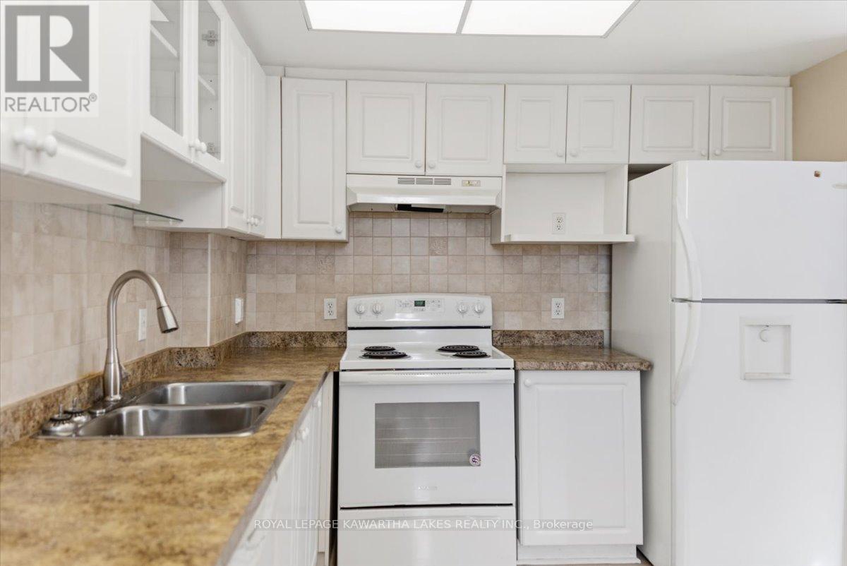 404 - 51 Rivermill Boulevard, Kawartha Lakes (Lindsay), Ontario  K9V 6E8 - Photo 13 - X12999542