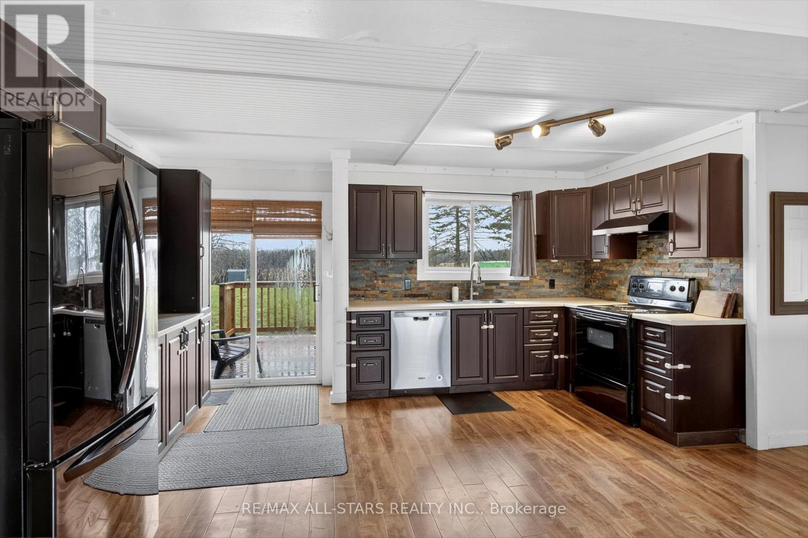 17 Hawke Drive, Kawartha Lakes (Emily), Ontario  K0L 2W0 - Photo 12 - X12999750