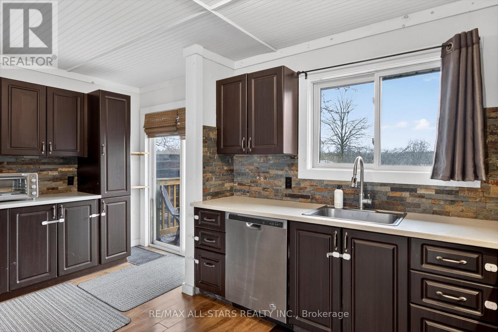 17 Hawke Drive, Kawartha Lakes (Emily), Ontario  K0L 2W0 - Photo 16 - X12999750