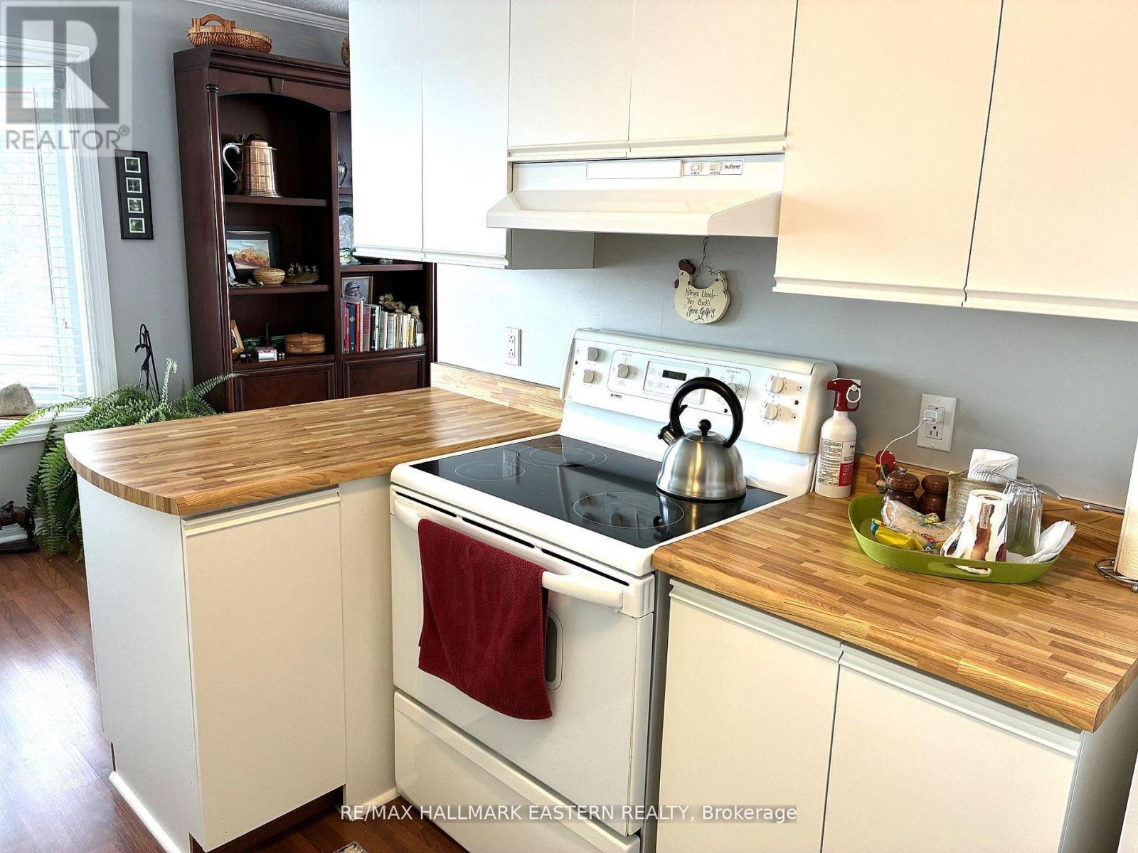 304c - 1099 Clonsilla Avenue S, Peterborough (Otonabee Ward 1), Ontario  K9J 8L8 - Photo 13 - X13000334