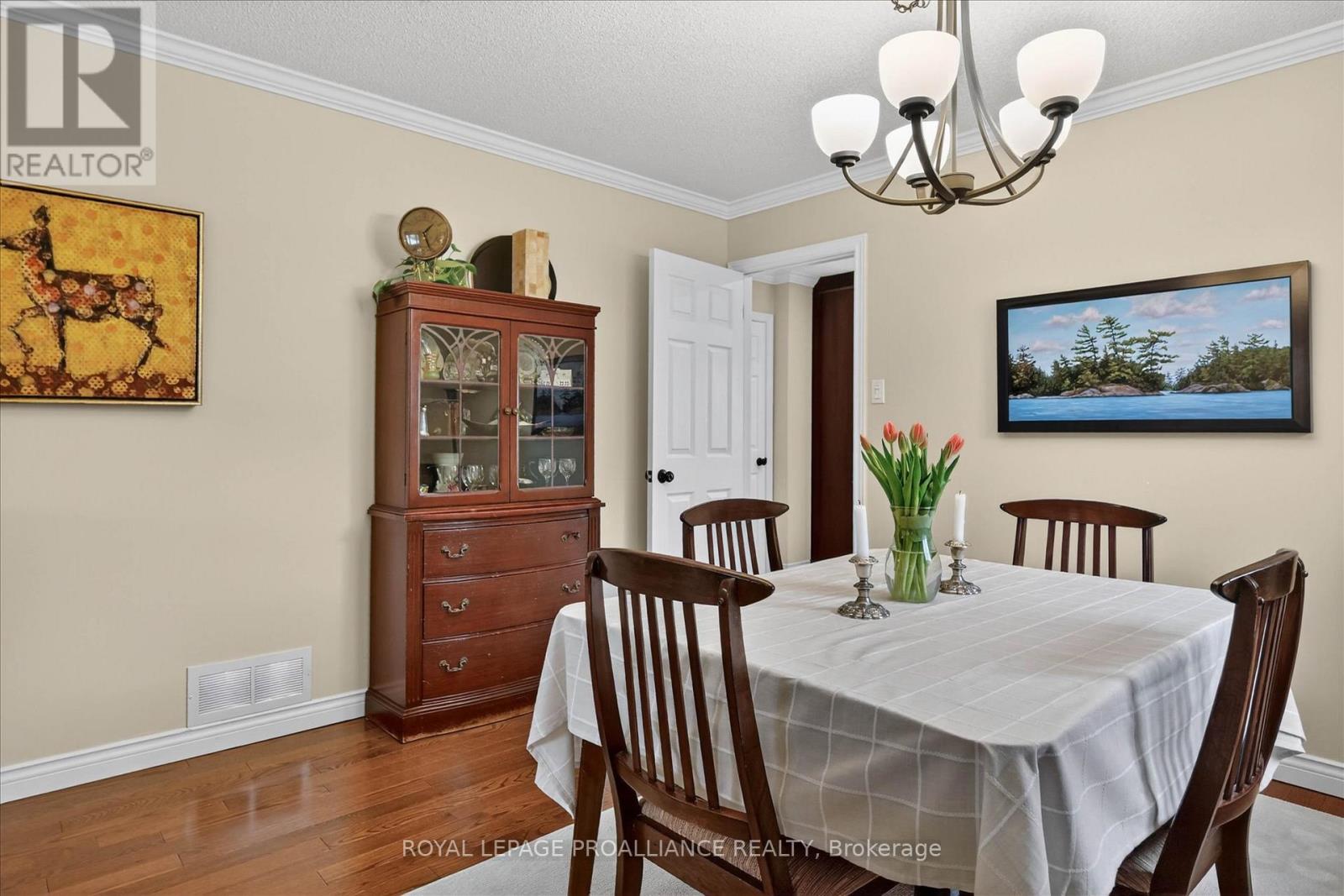 1426 Glenforest Crescent, Peterborough (Monaghan Ward 2), Ontario  K9K 2J1 - Photo 9 - X13000980