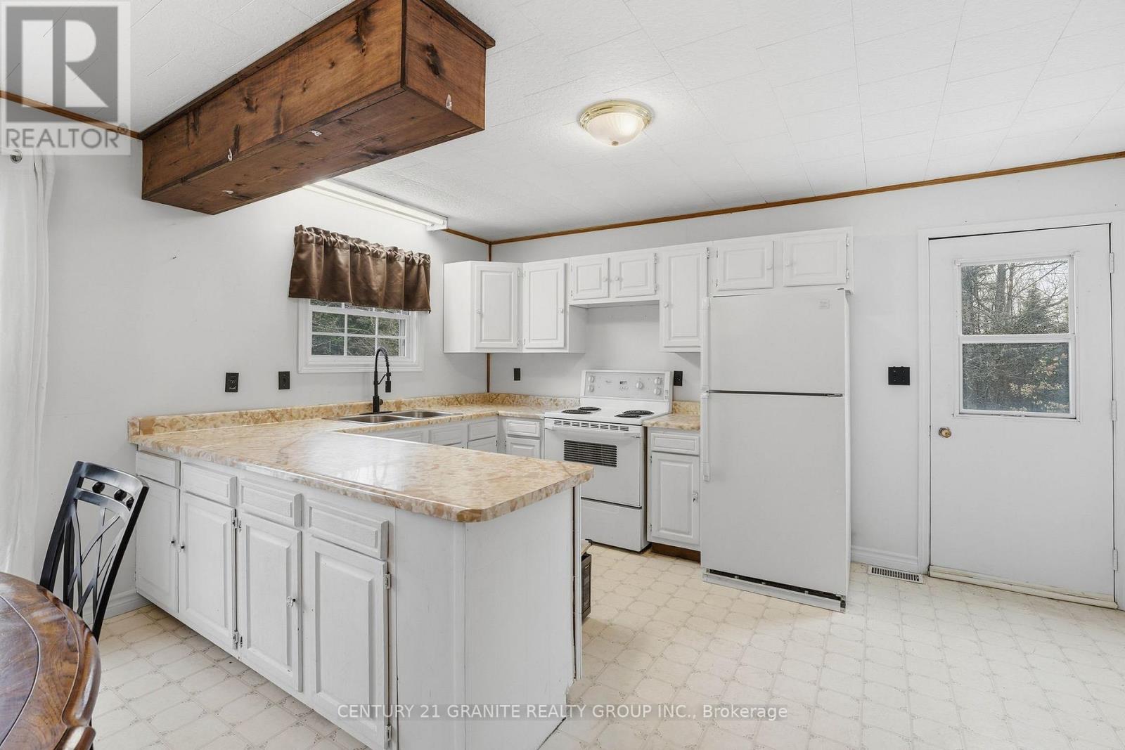 301 Hybla Road, Hastings Highlands (Monteagle Ward), Ontario  K0L 1C0 - Photo 13 - X13001236