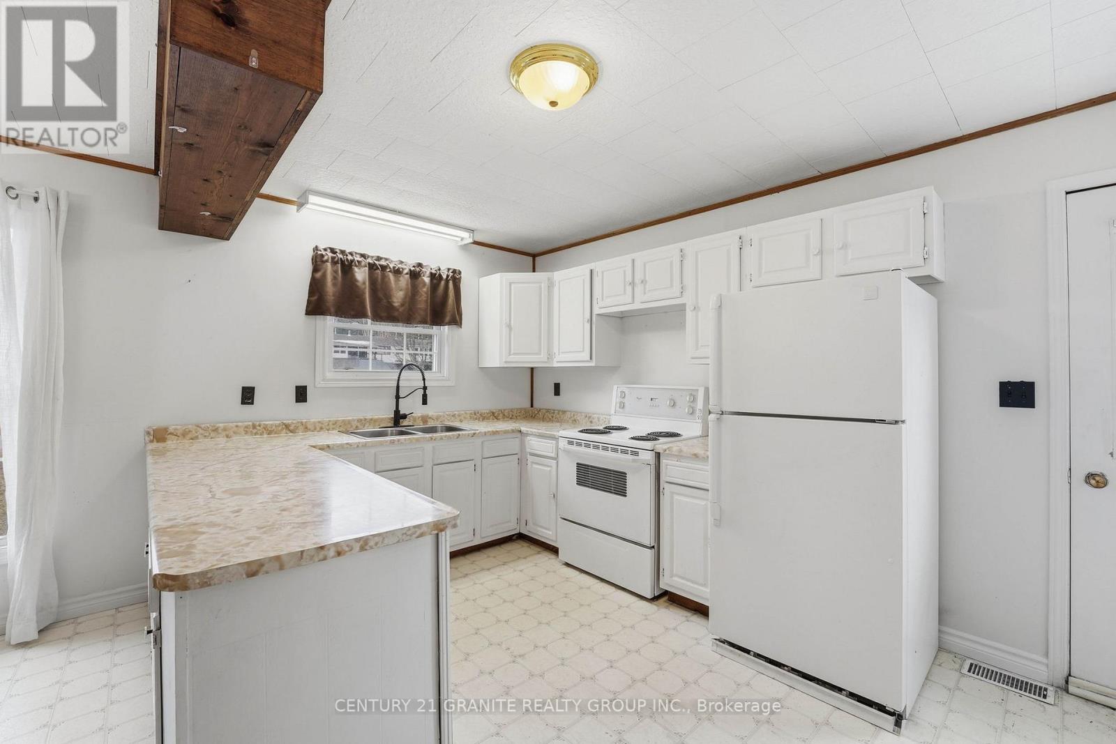 301 Hybla Road, Hastings Highlands (Monteagle Ward), Ontario  K0L 1C0 - Photo 15 - X13001236