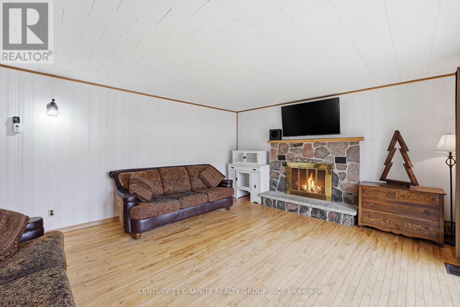 301 Hybla Road, Hastings Highlands (Monteagle Ward), Ontario  K0L 1C0 - Photo 7 - X13001236