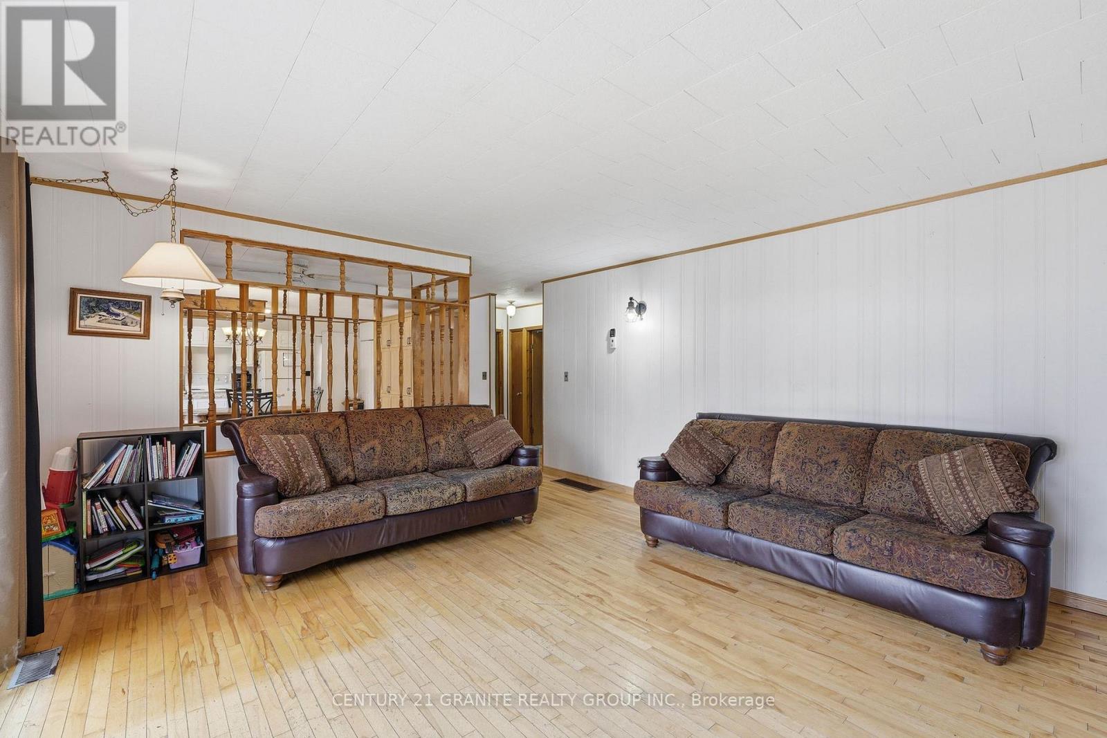 301 Hybla Road, Hastings Highlands (Monteagle Ward), Ontario  K0L 1C0 - Photo 8 - X13001236