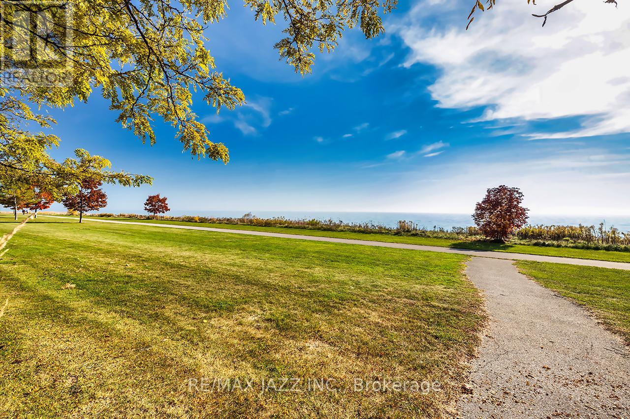 102 - 375 Lakebreeze Drive, Clarington (Newcastle), Ontario  L1B 0A3 - Photo 31 - E13001632