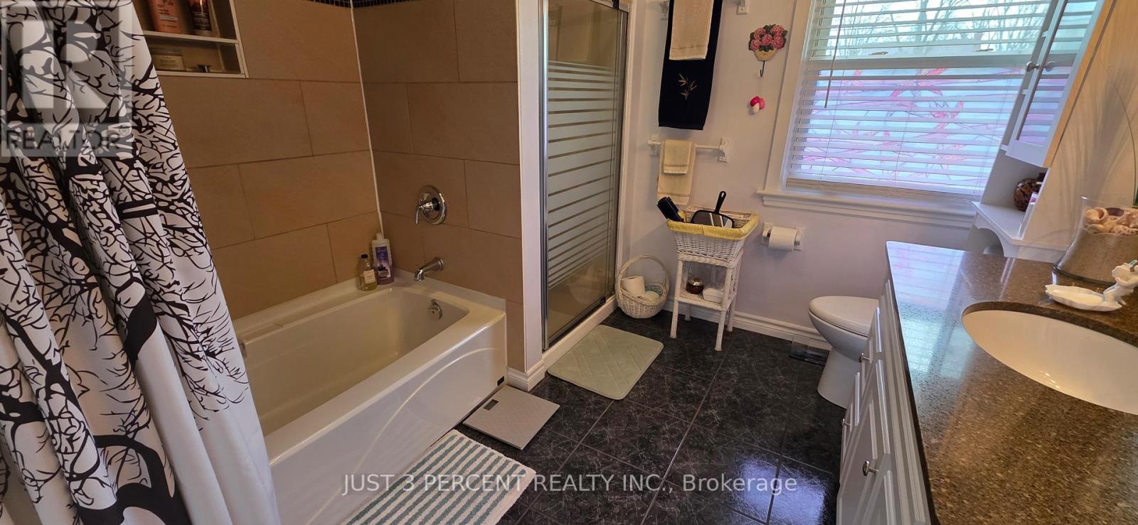 744 Crawford Place, Peterborough (Otonabee Ward 1), Ontario  K9J 3X3 - Photo 22 - X13001620