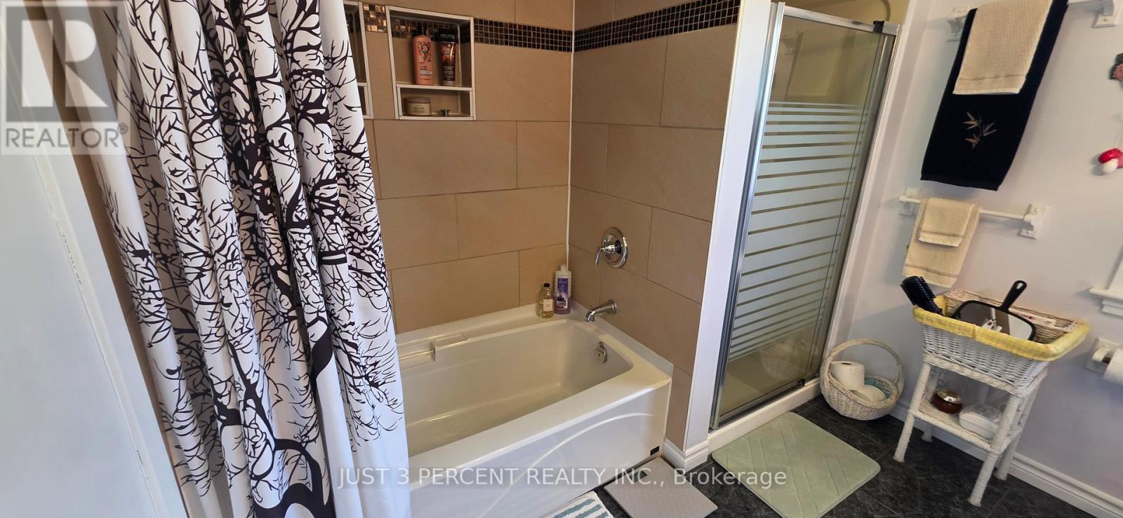 744 Crawford Place, Peterborough (Otonabee Ward 1), Ontario  K9J 3X3 - Photo 23 - X13001620