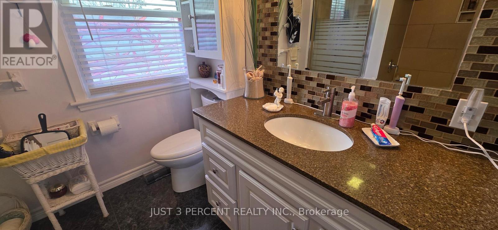 744 Crawford Place, Peterborough (Otonabee Ward 1), Ontario  K9J 3X3 - Photo 24 - X13001620