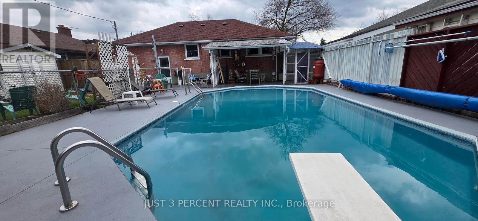 744 Crawford Place, Peterborough (Otonabee Ward 1), Ontario  K9J 3X3 - Photo 46 - X13001620