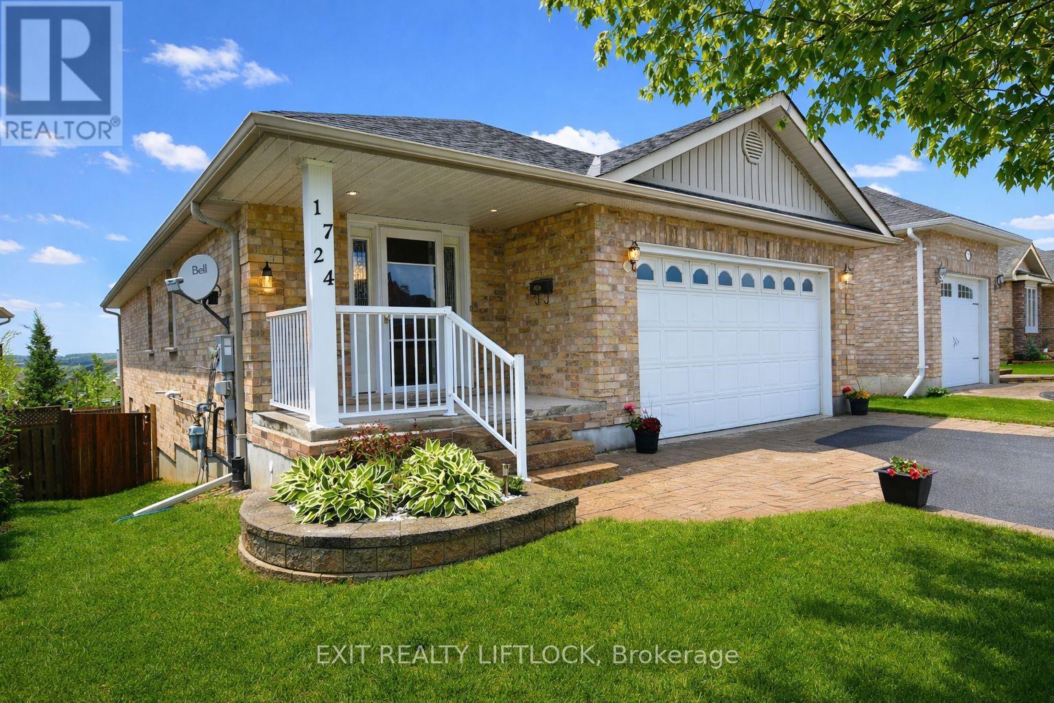 1724 Glenforest Boulevard, Peterborough (Monaghan Ward 2), Ontario  K9K 2P5 - Photo 2 - X13001724