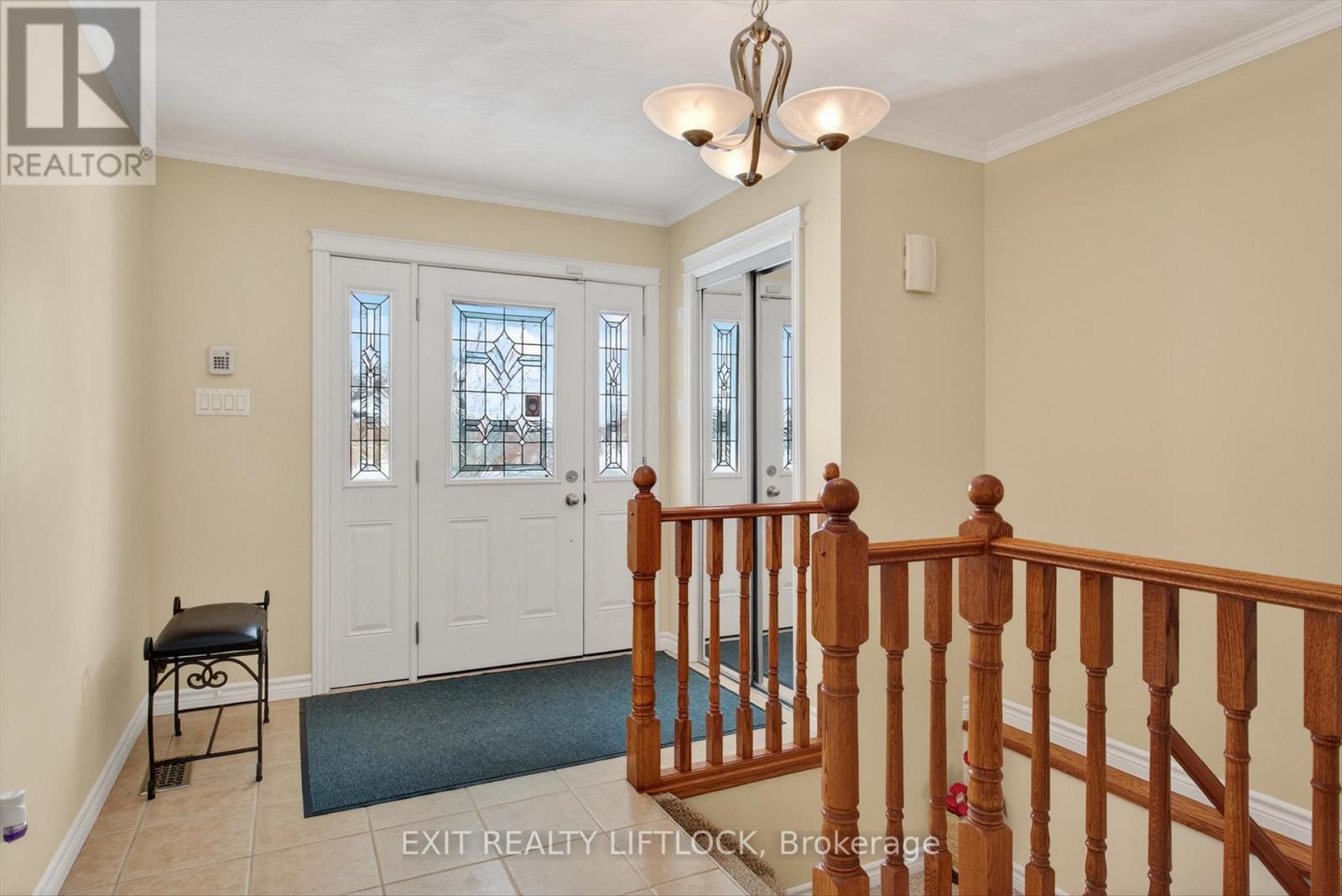 1724 Glenforest Boulevard, Peterborough (Monaghan Ward 2), Ontario  K9K 2P5 - Photo 3 - X13001724