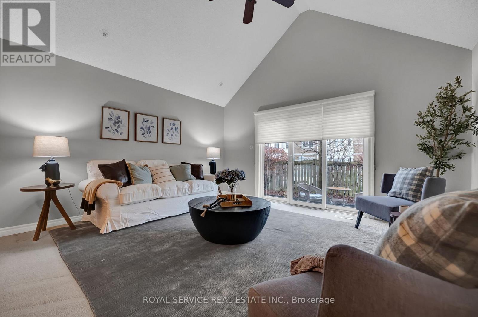 5 - 350 Lakebreeze Drive, Clarington (Newcastle), Ontario  L1B 0A2 - Photo 3 - E13002128