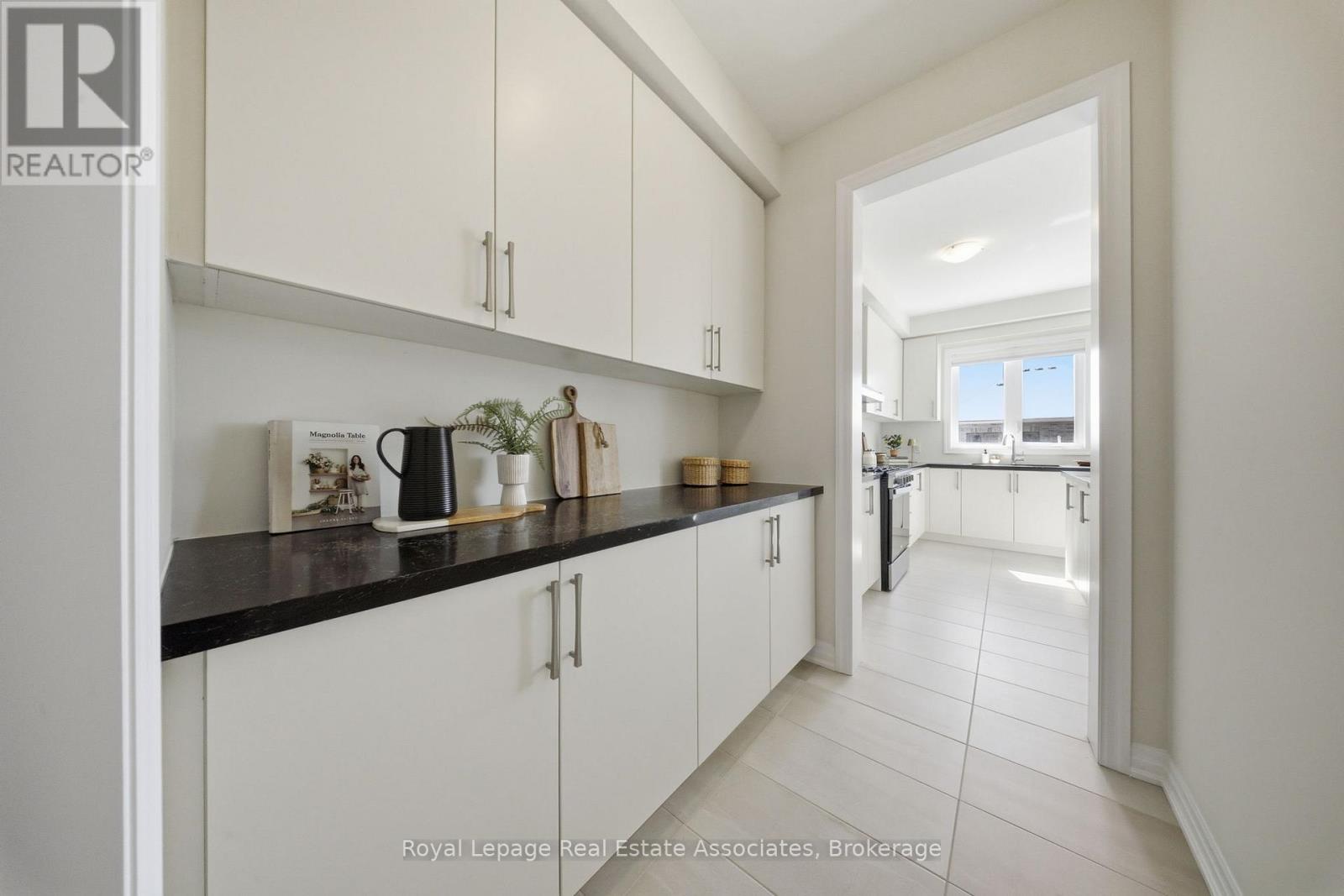 103 Northrop Avenue, Clarington (Newcastle), Ontario  L1B 0W8 - Photo 5 - E13002866