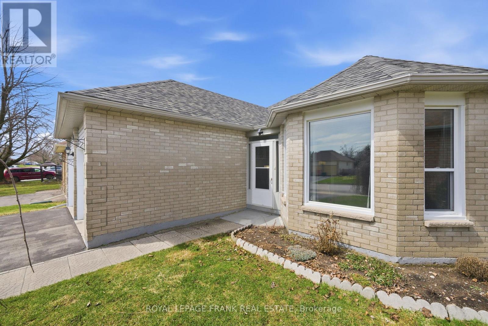 168 Elgin Street, Kawartha Lakes (Lindsay), Ontario  K9V 6B3 - Photo 5 - X13003034