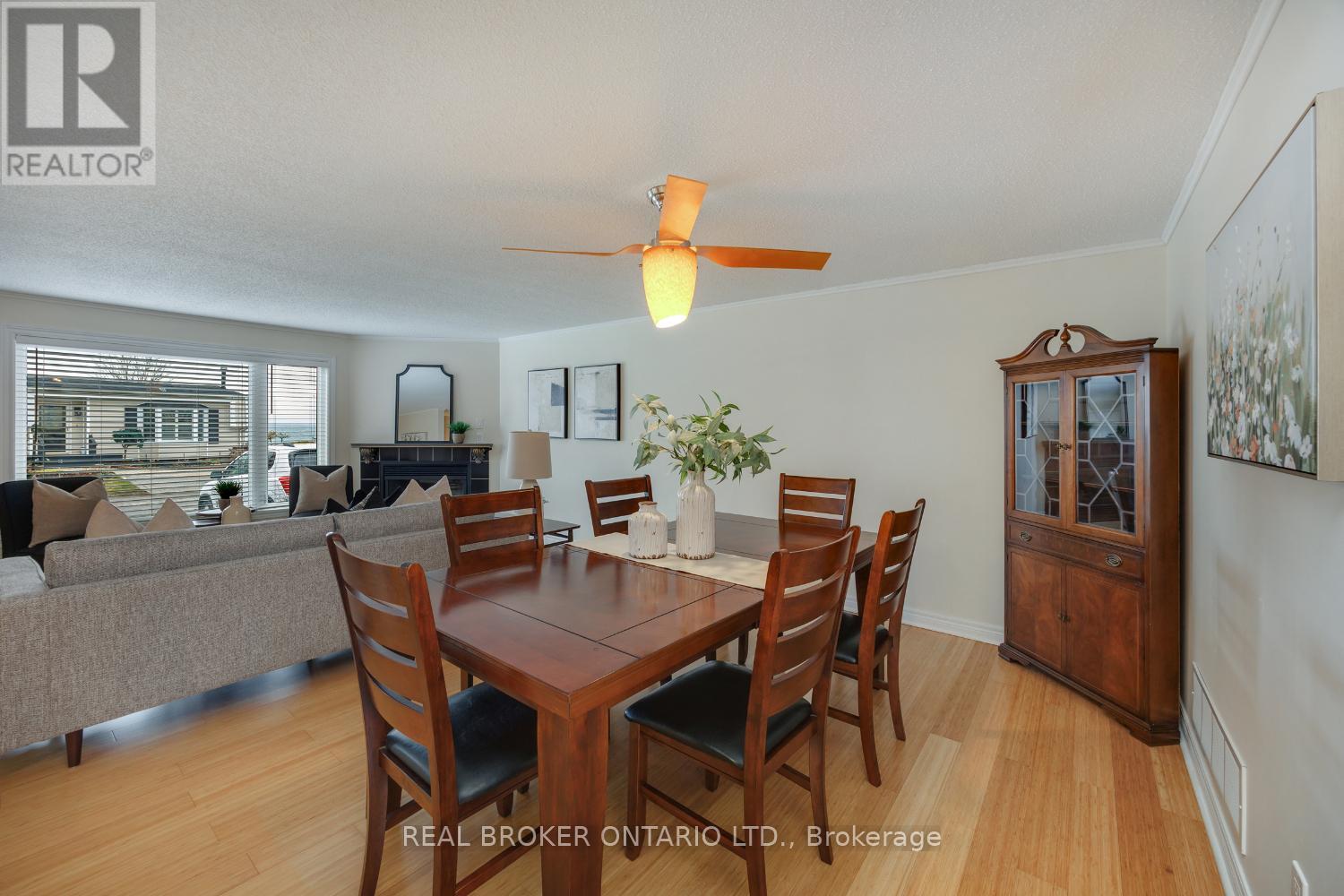 90 The Cove Road, Clarington (Bowmanville), Ontario  L1B 1B5 - Photo 13 - E13003268