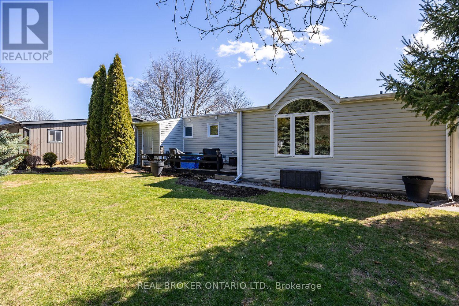 90 The Cove Road, Clarington (Bowmanville), Ontario  L1B 1B5 - Photo 32 - E13003268