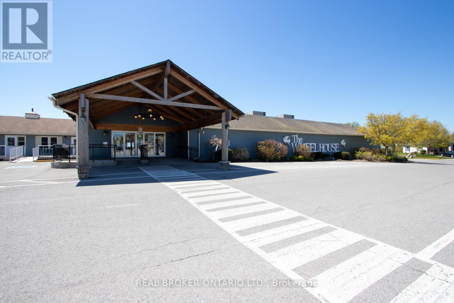 90 The Cove Road, Clarington (Bowmanville), Ontario  L1B 1B5 - Photo 39 - E13003268