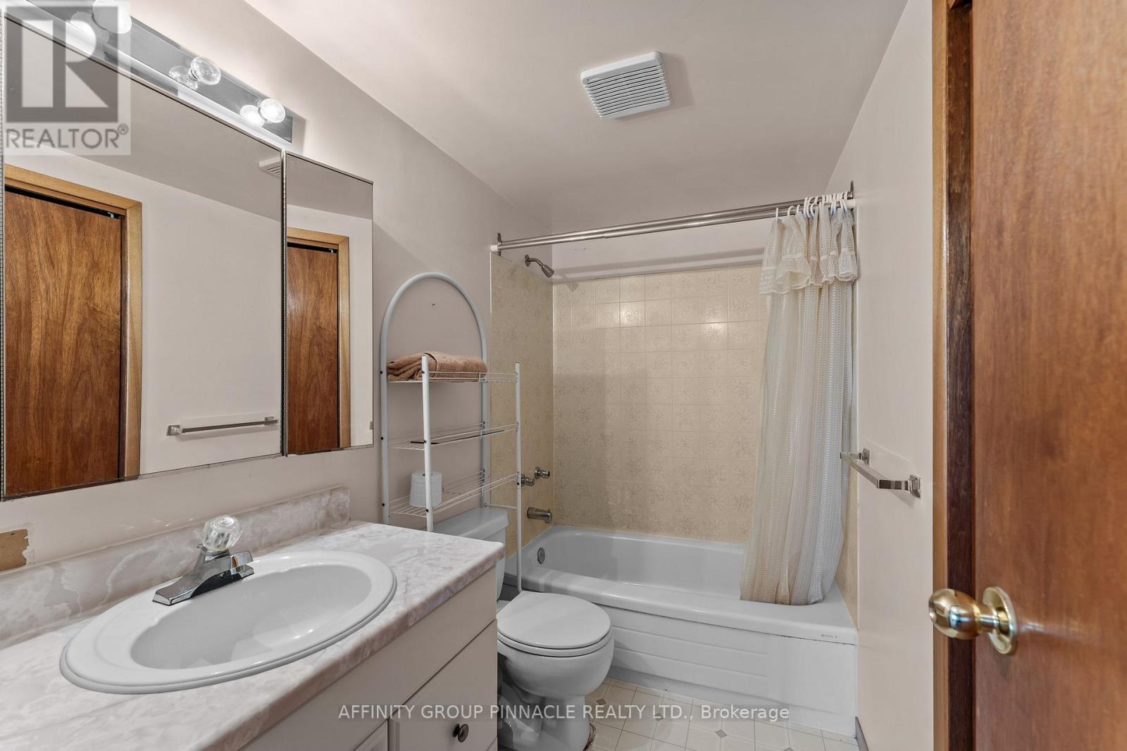 28 Water Street, Kawartha Lakes (Lindsay), Ontario  K9V 2C8 - Photo 33 - X13003426