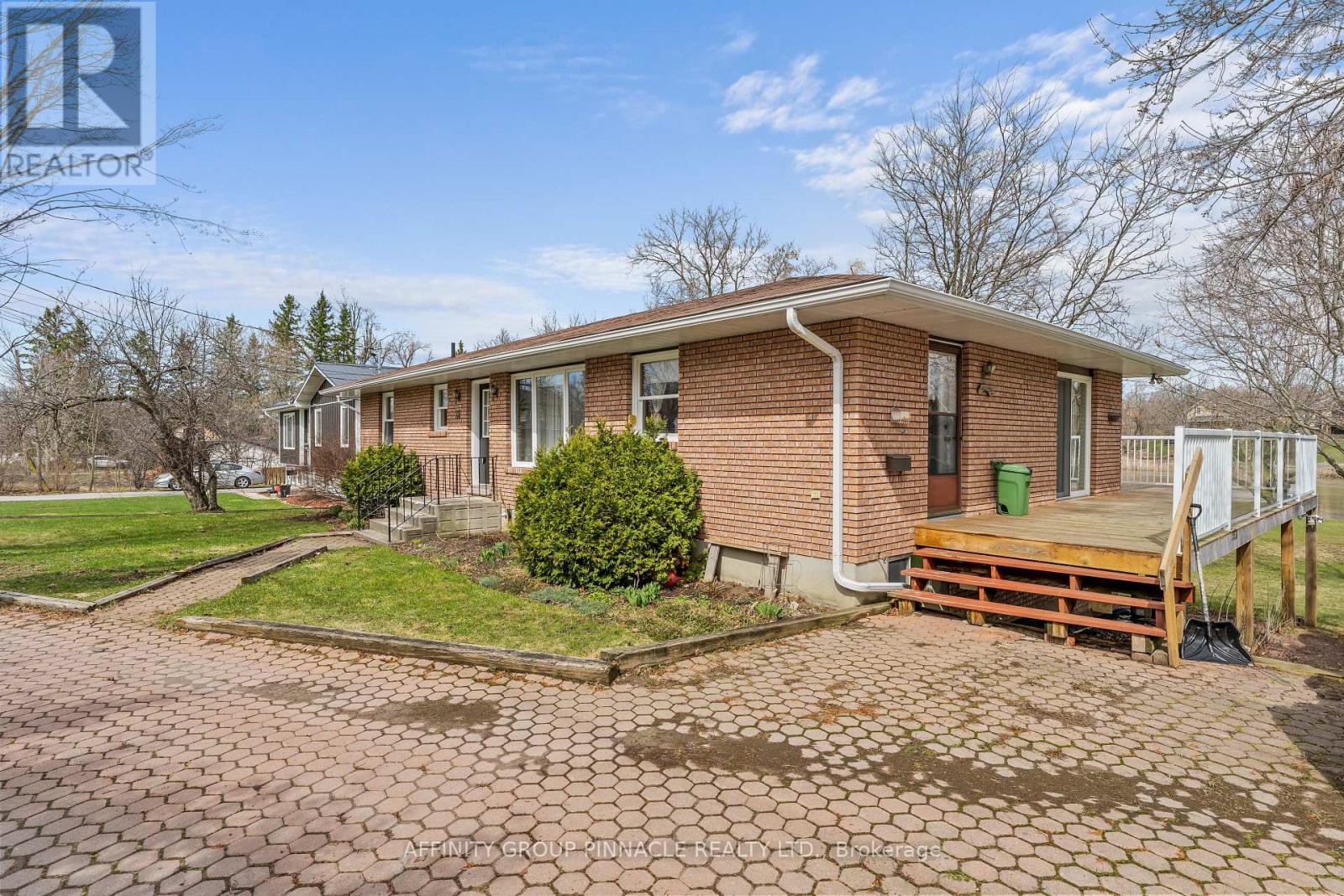 28 Water Street, Kawartha Lakes (Lindsay), Ontario  K9V 2C8 - Photo 5 - X13003426
