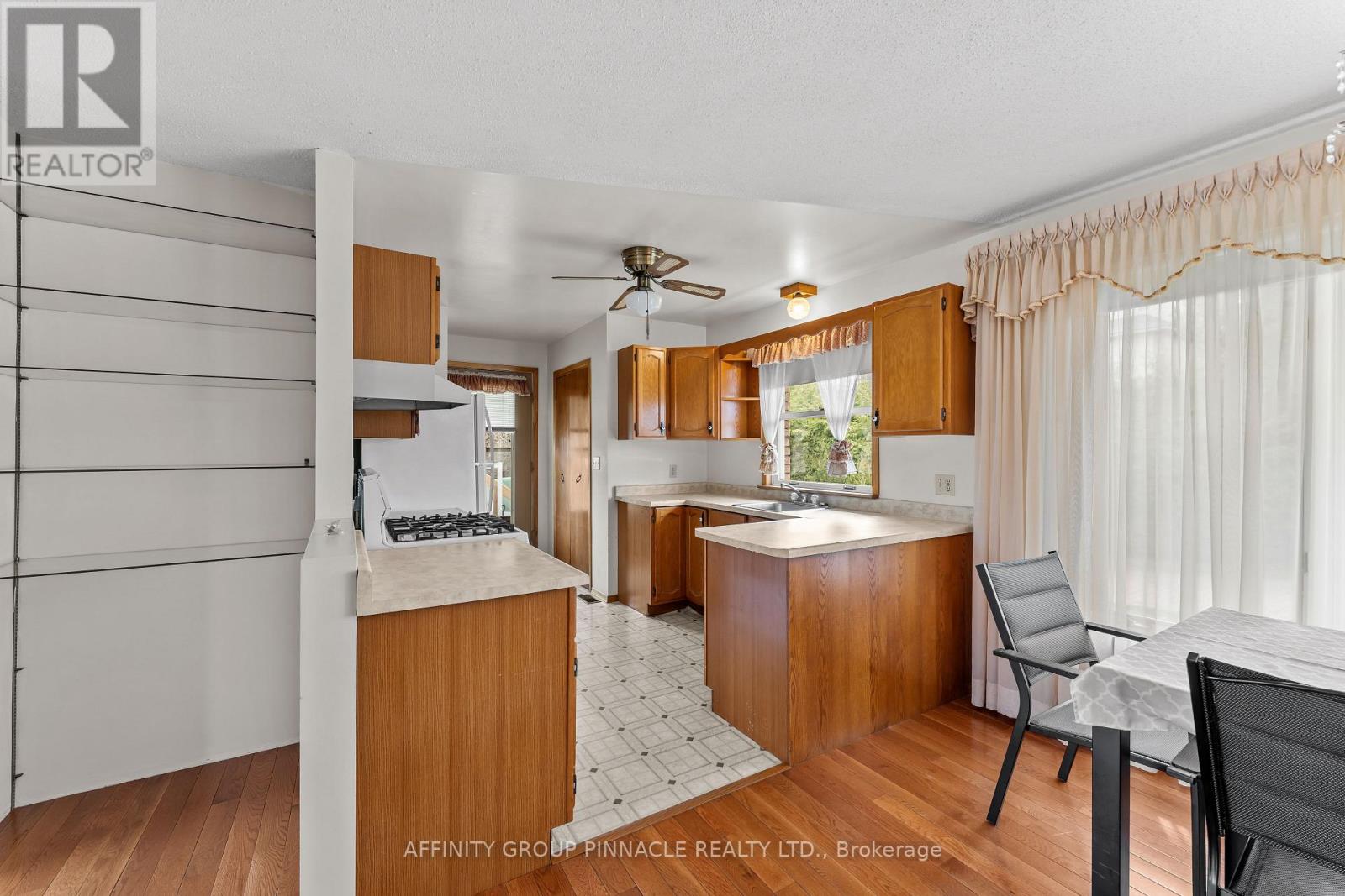 28 Water Street, Kawartha Lakes (Lindsay), Ontario  K9V 2C8 - Photo 9 - X13003426