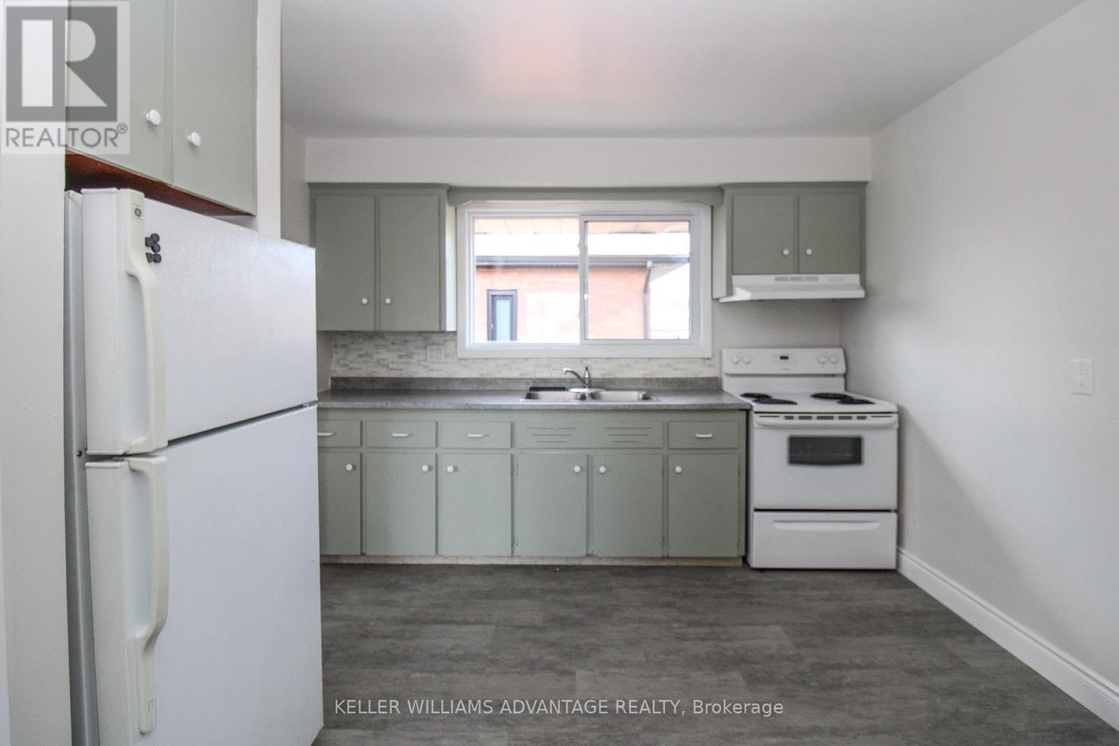 Upper - 506 Sherbrooke Street, Peterborough (Town Ward 3), Ontario  K9J 2P3 - Photo 6 - X13006056