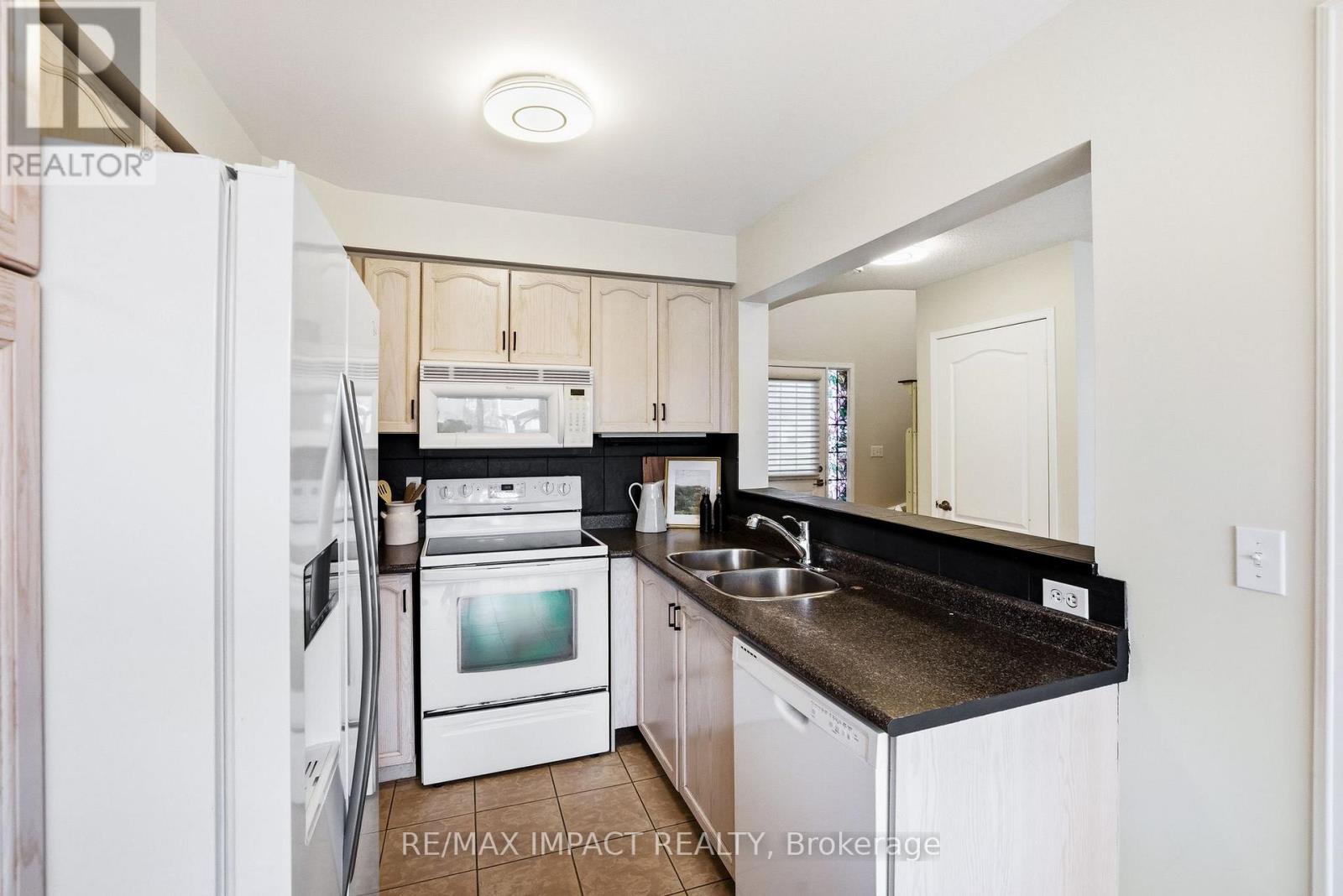 31 Shipley Avenue, Clarington (Newcastle), Ontario  L1B 1M7 - Photo 15 - E13006170