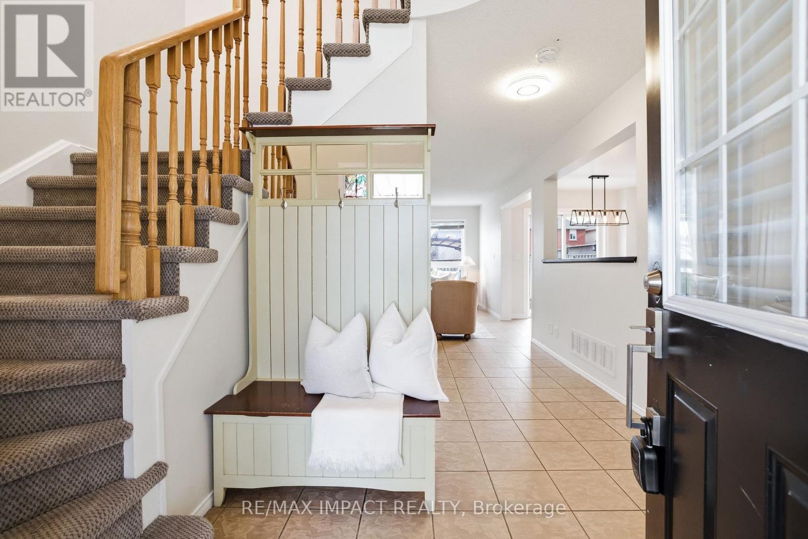 31 Shipley Avenue, Clarington (Newcastle), Ontario  L1B 1M7 - Photo 5 - E13006170