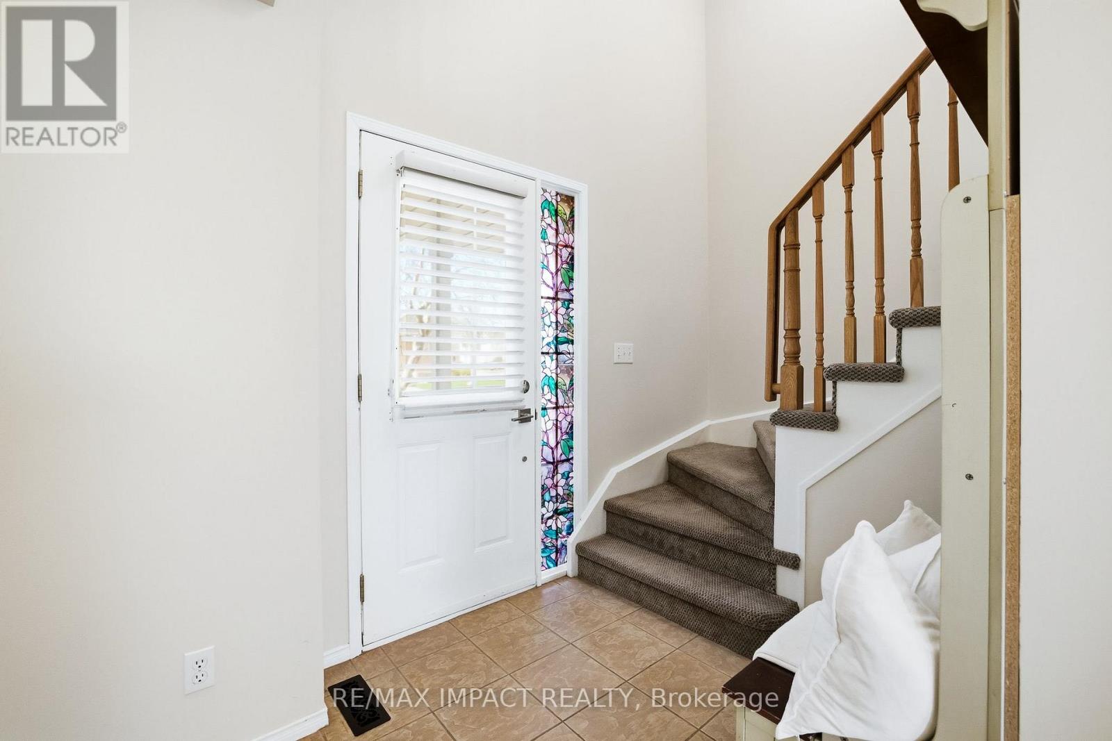 31 Shipley Avenue, Clarington (Newcastle), Ontario  L1B 1M7 - Photo 6 - E13006170