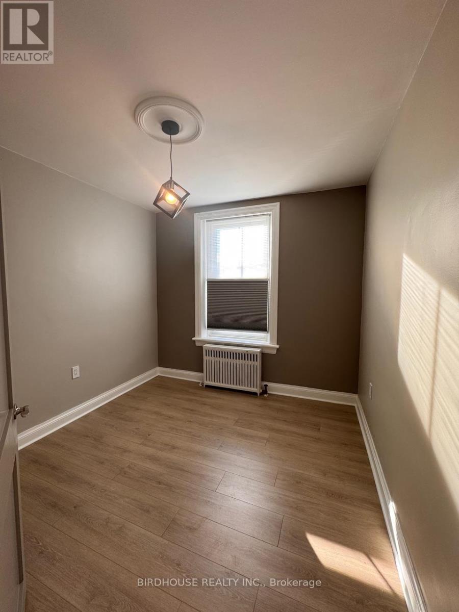 1 - 134 Kent Street W, Kawartha Lakes (Lindsay), Ontario  K9V 2Y6 - Photo 3 - X13006410