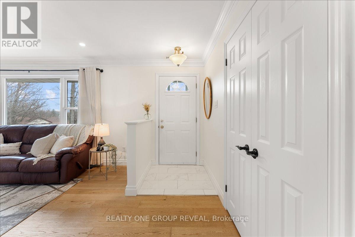 376 Bellevue Street, Peterborough (Northcrest Ward 5), Ontario  K9H 5G2 - Photo 5 - X13006334