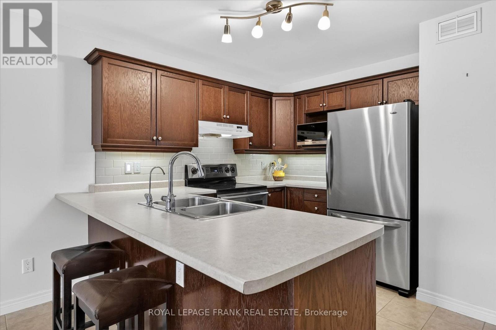 774 Hargrove Trail, Peterborough (Ashburnham Ward 4), Ontario  K9L 0B6 - Photo 6 - X13006858