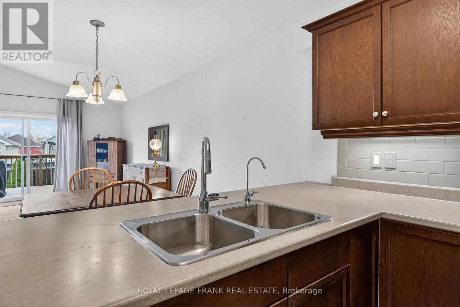 774 Hargrove Trail, Peterborough (Ashburnham Ward 4), Ontario  K9L 0B6 - Photo 7 - X13006858