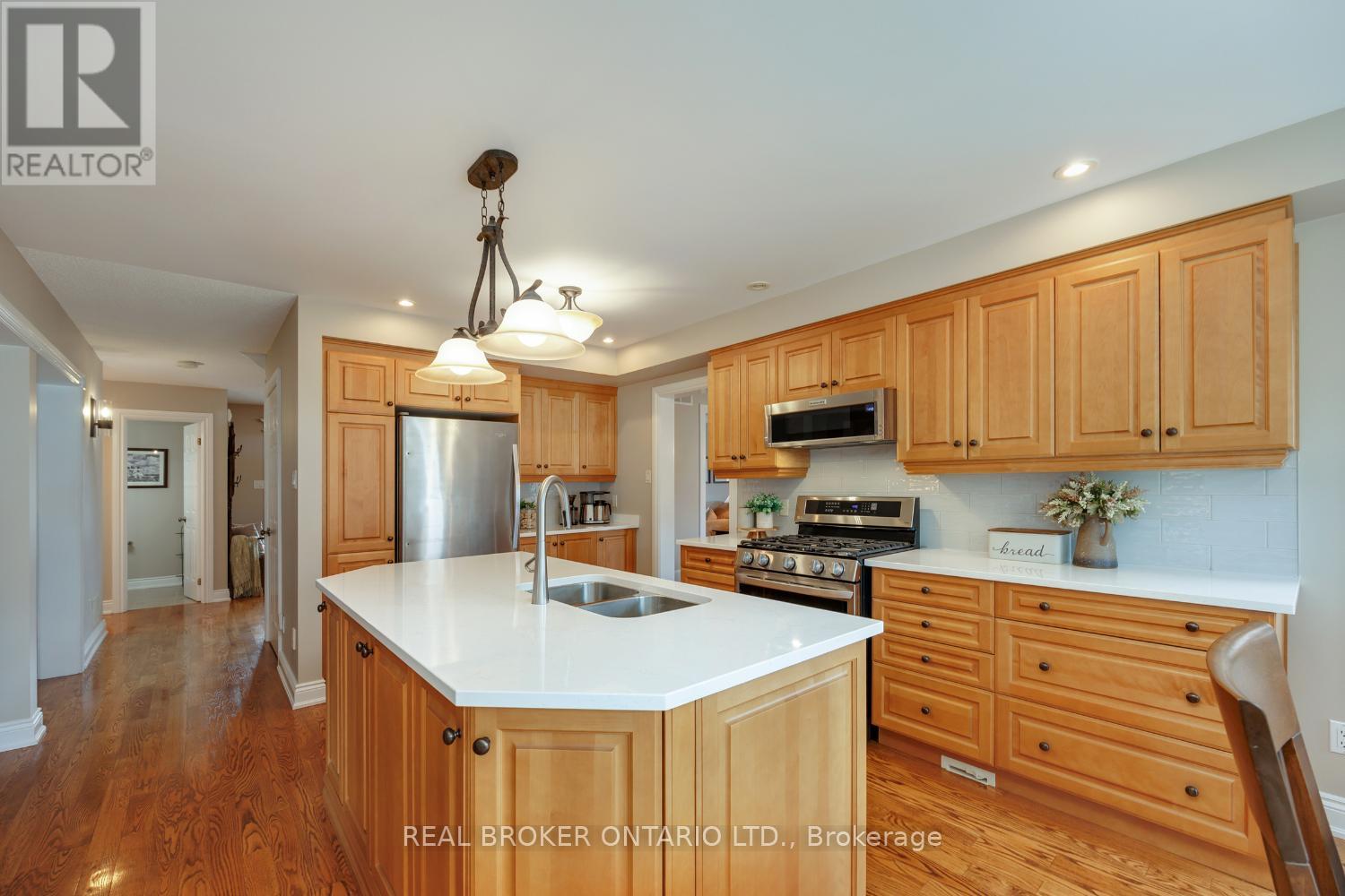 3 Remi Court, Clarington (Newcastle), Ontario  L1B 1J1 - Photo 11 - E13007898