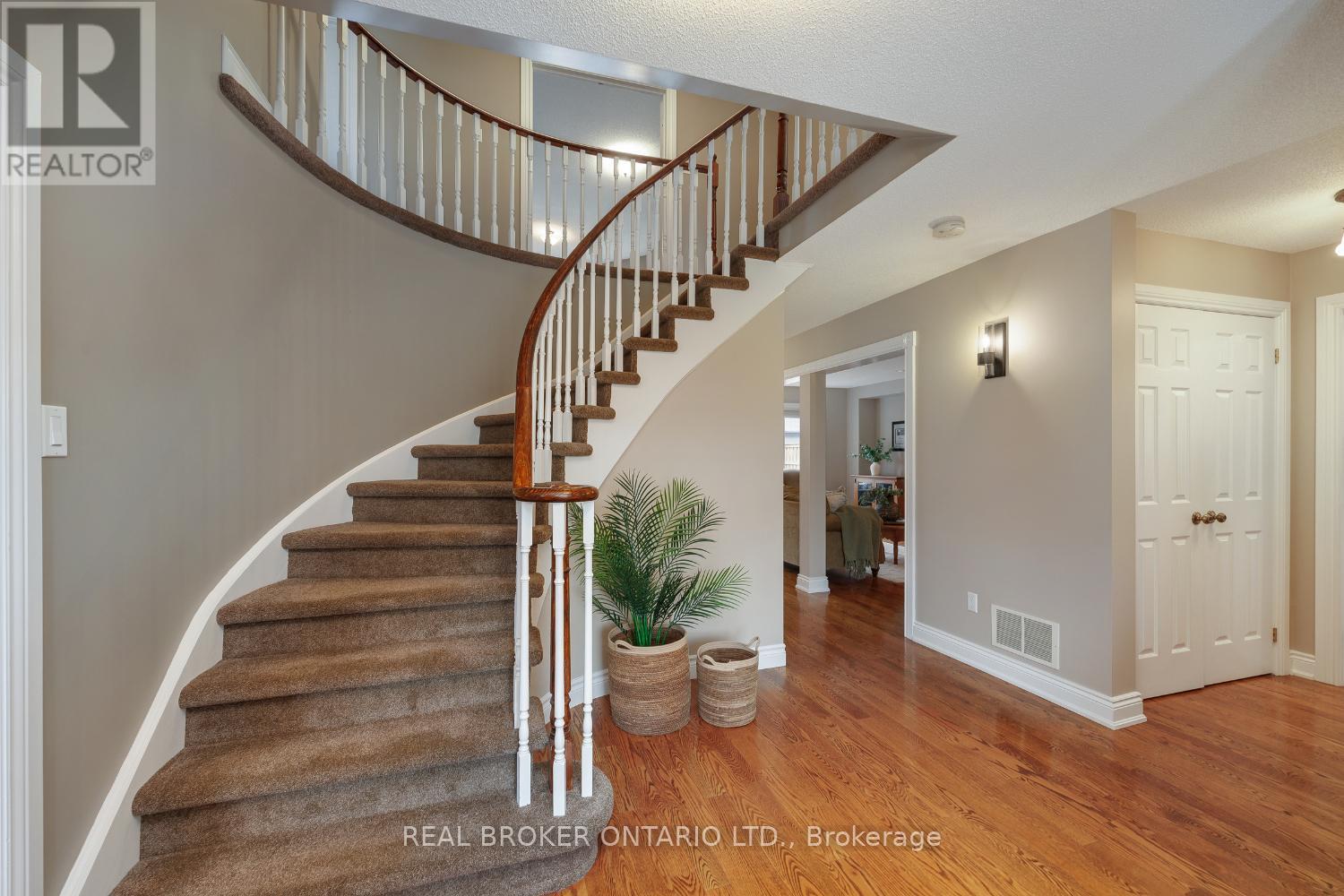 3 Remi Court, Clarington (Newcastle), Ontario  L1B 1J1 - Photo 9 - E13007898