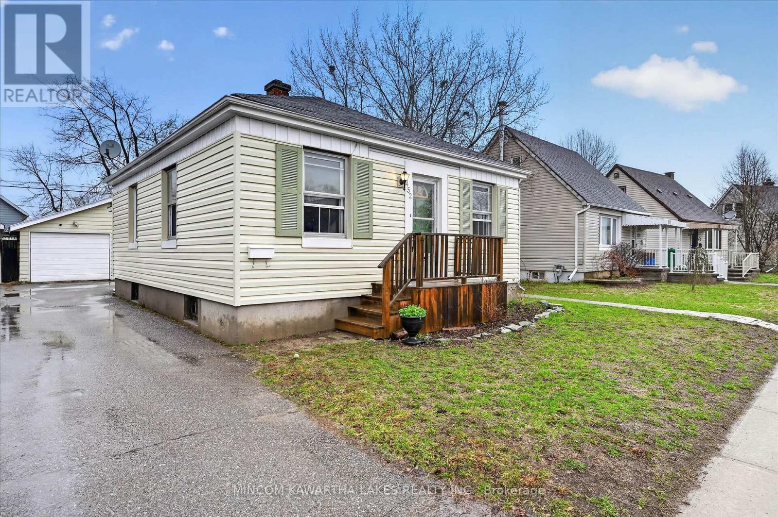 452 Hamilton Street, Peterborough (Otonabee Ward 1), Ontario  K9J 4B9 - Photo 2 - X13008352