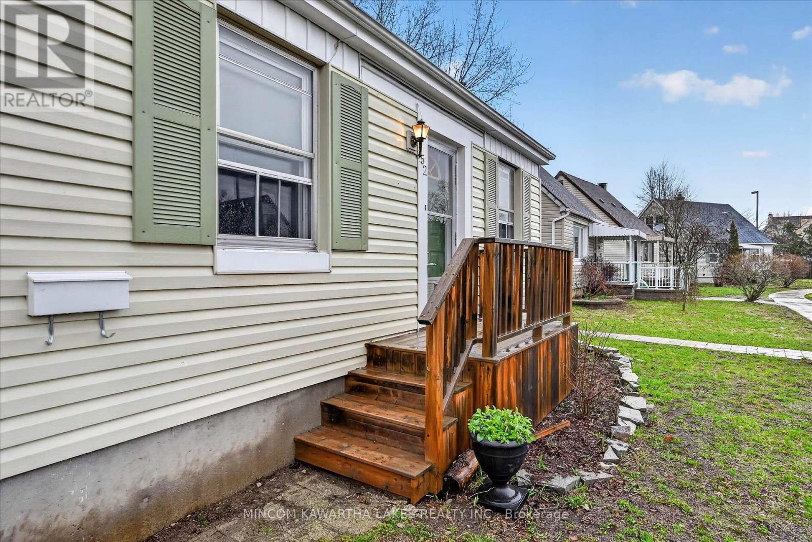 452 Hamilton Street, Peterborough (Otonabee Ward 1), Ontario  K9J 4B9 - Photo 3 - X13008352