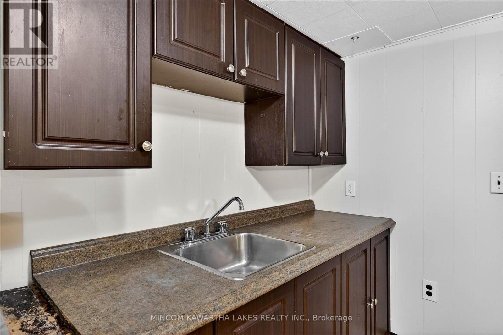 452 Hamilton Street, Peterborough (Otonabee Ward 1), Ontario  K9J 4B9 - Photo 31 - X13008352