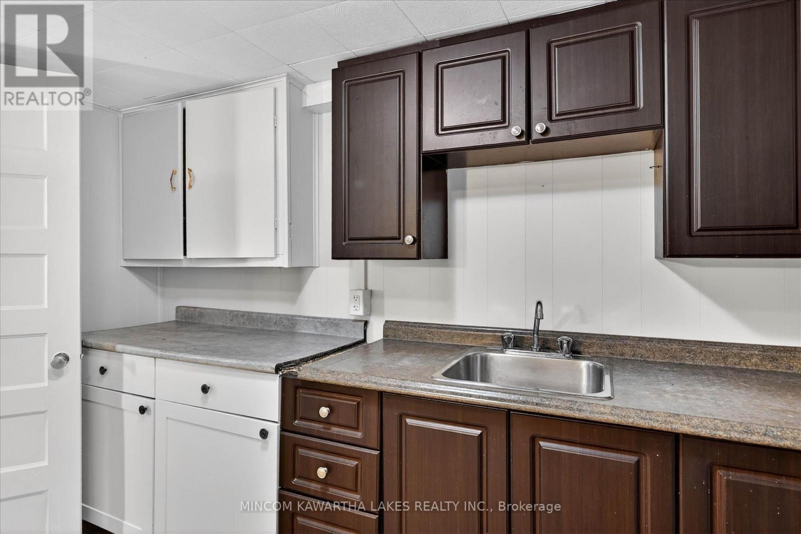 452 Hamilton Street, Peterborough (Otonabee Ward 1), Ontario  K9J 4B9 - Photo 32 - X13008352