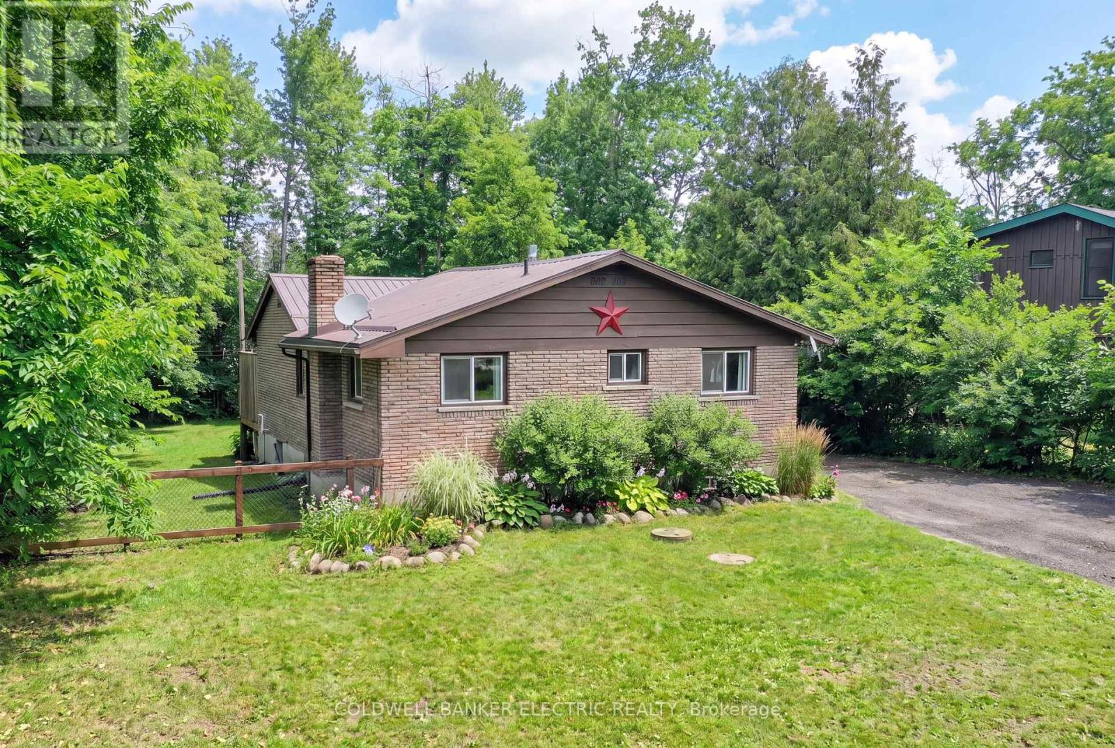 30 Woods Avenue, Kawartha Lakes (Emily), Ontario  K0L 2W0 - Photo 2 - X13008578