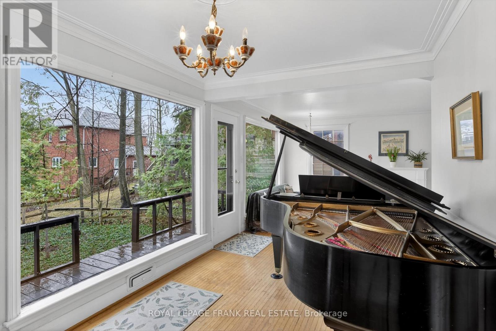 221 Geraldine Avenue, Peterborough (Northcrest Ward 5), Ontario  K9H 4V1 - Photo 12 - X13009132