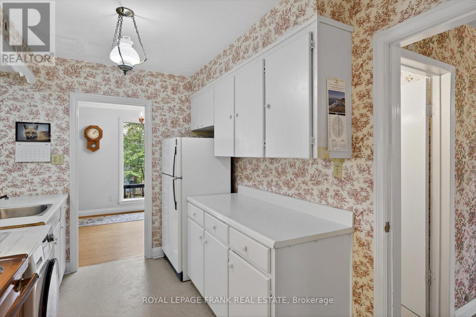 221 Geraldine Avenue, Peterborough (Northcrest Ward 5), Ontario  K9H 4V1 - Photo 17 - X13009132