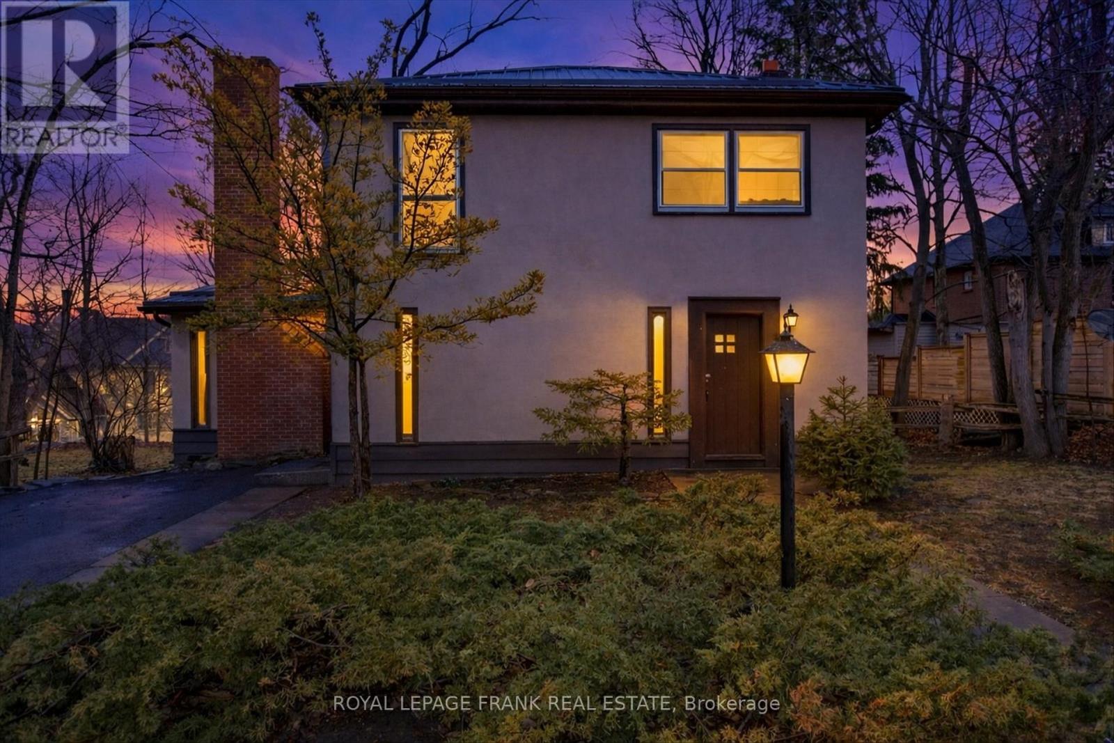 221 Geraldine Avenue, Peterborough (Northcrest Ward 5), Ontario  K9H 4V1 - Photo 2 - X13009132