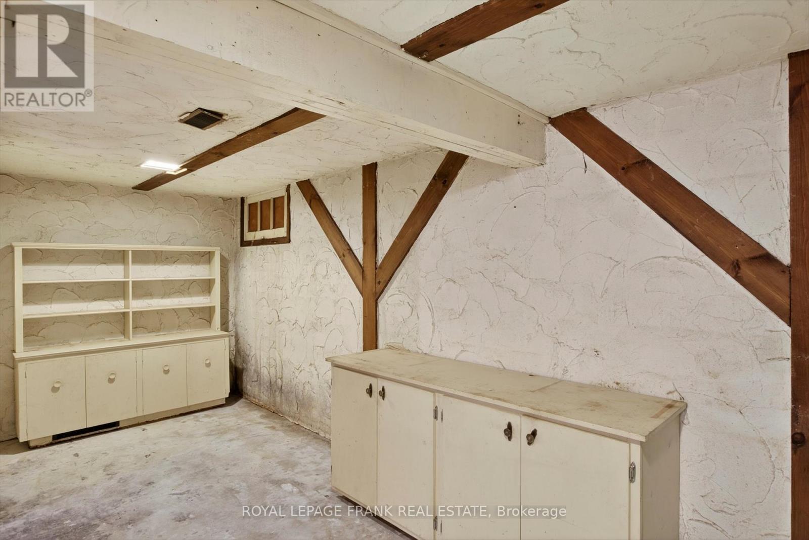 221 Geraldine Avenue, Peterborough (Northcrest Ward 5), Ontario  K9H 4V1 - Photo 35 - X13009132