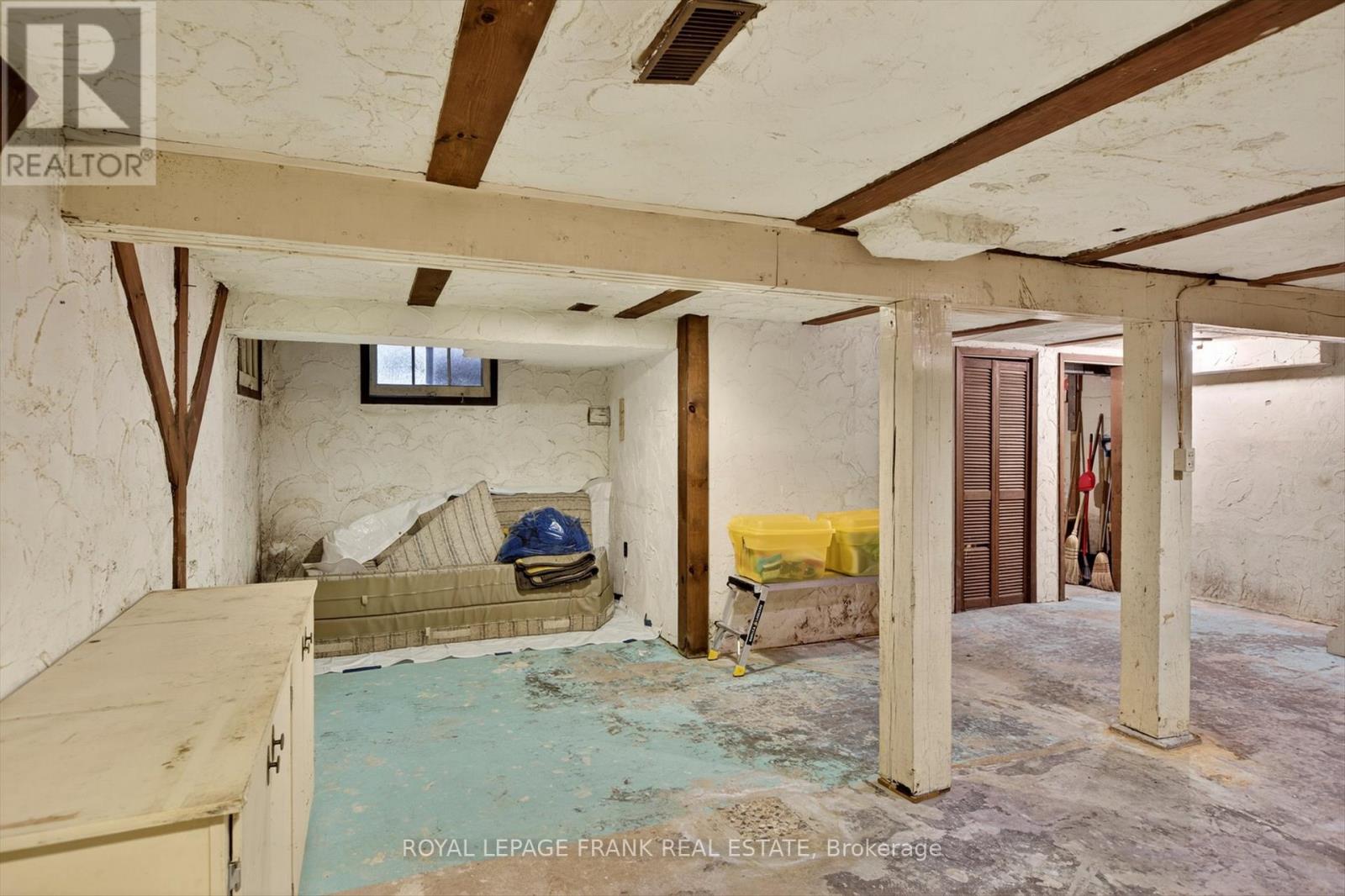 221 Geraldine Avenue, Peterborough (Northcrest Ward 5), Ontario  K9H 4V1 - Photo 36 - X13009132