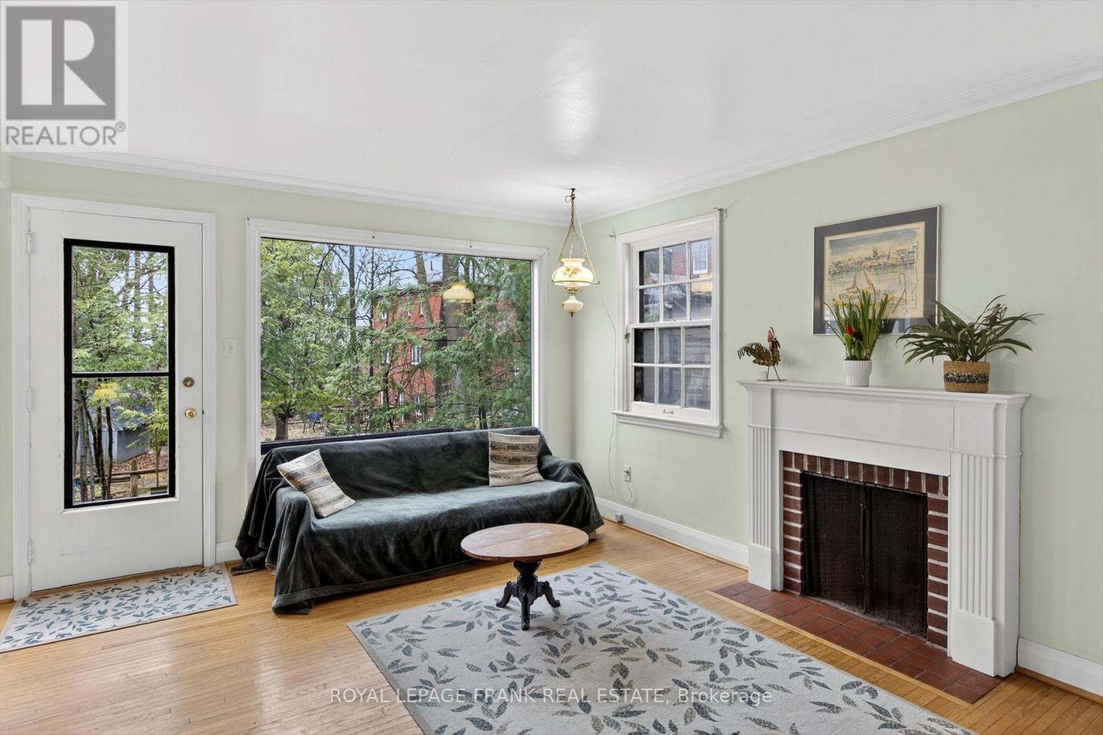 221 Geraldine Avenue, Peterborough (Northcrest Ward 5), Ontario  K9H 4V1 - Photo 6 - X13009132