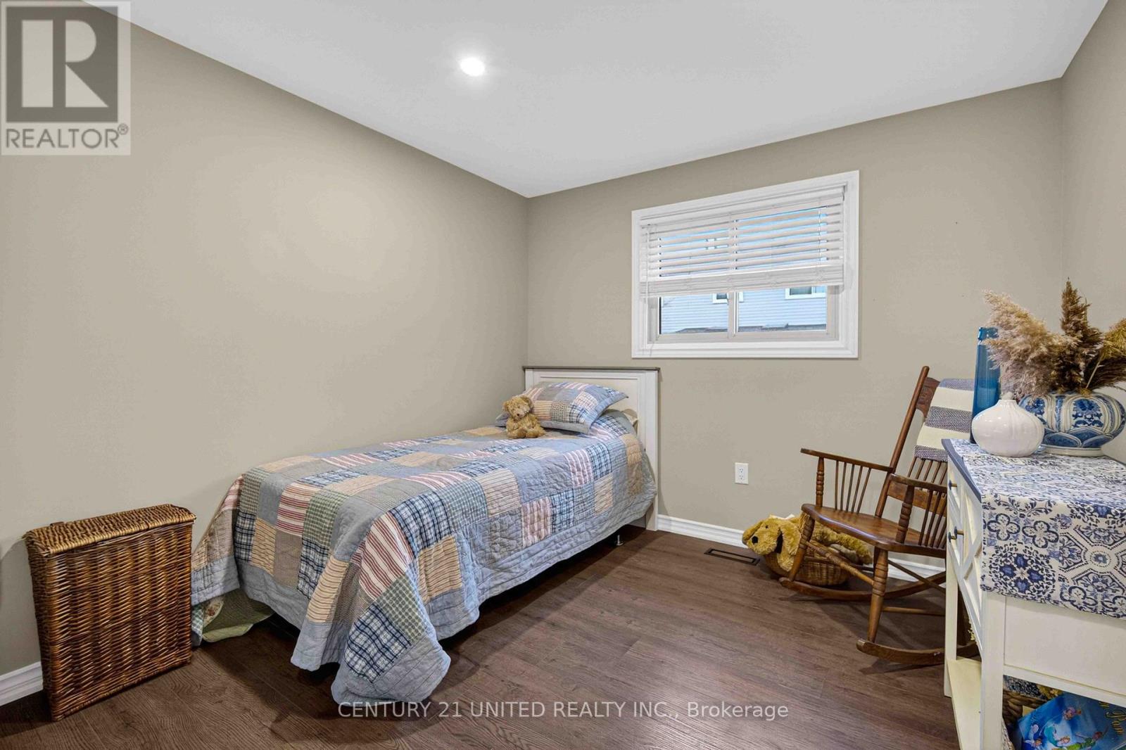 2 Rogers Road, Kawartha Lakes (Lindsay), Ontario  K9V 5C3 - Photo 16 - X13009366