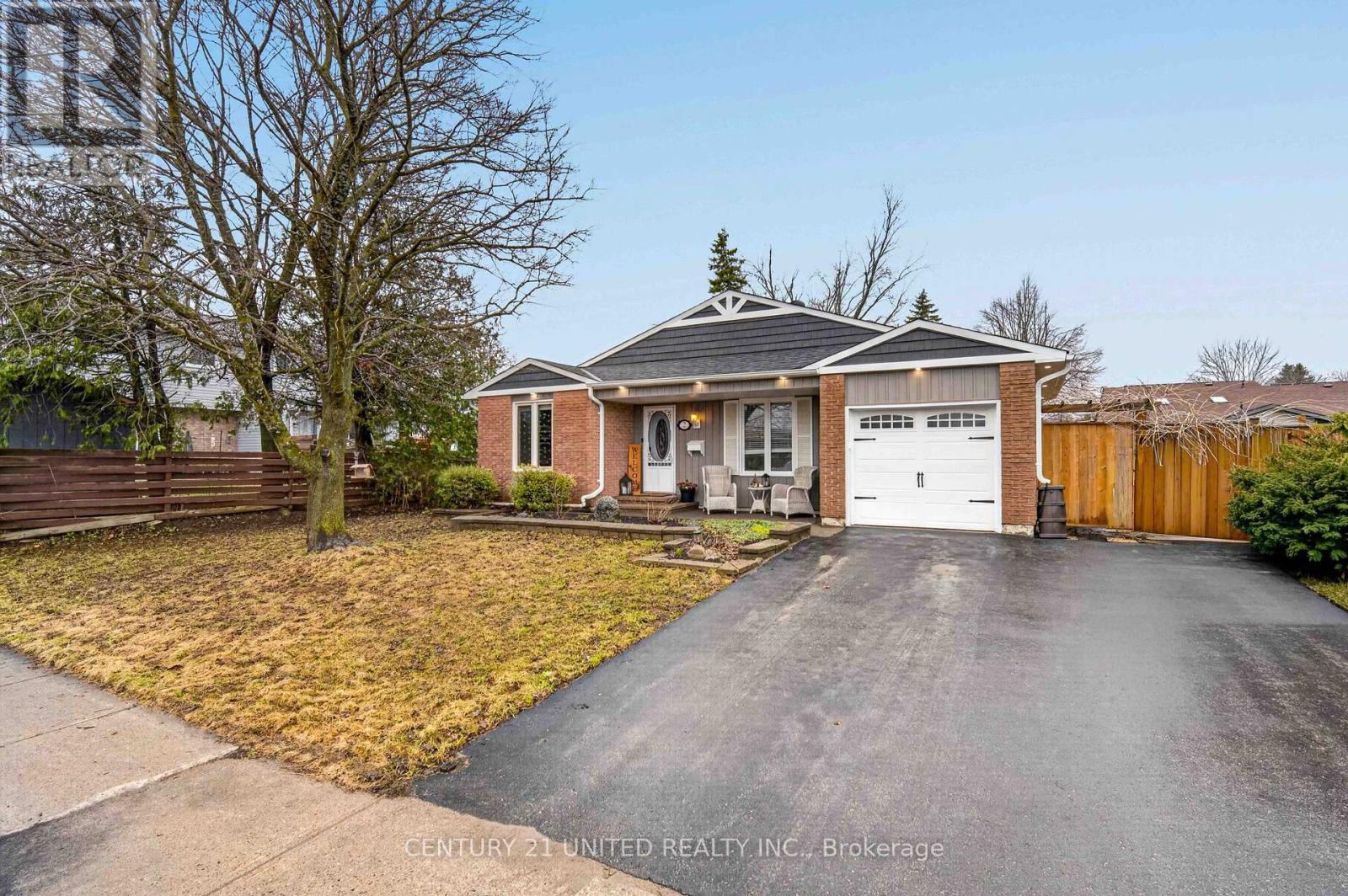 2 Rogers Road, Kawartha Lakes (Lindsay), Ontario  K9V 5C3 - Photo 2 - X13009366